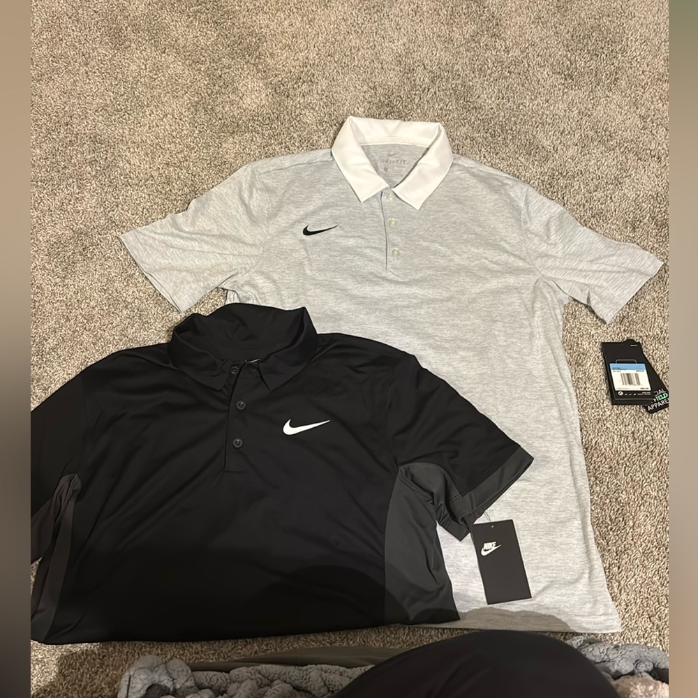 Medium Nike dri-fit polos
